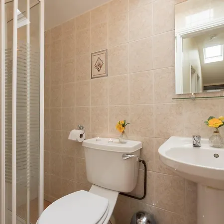 Center - 3 Minutes Walk To The Town Square * Galway